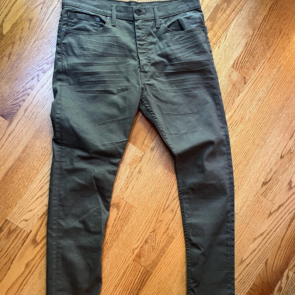 Mens LEVIS green jeans